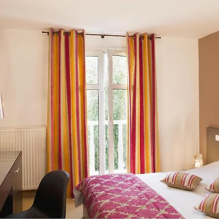 Du Golf Hotel 4*