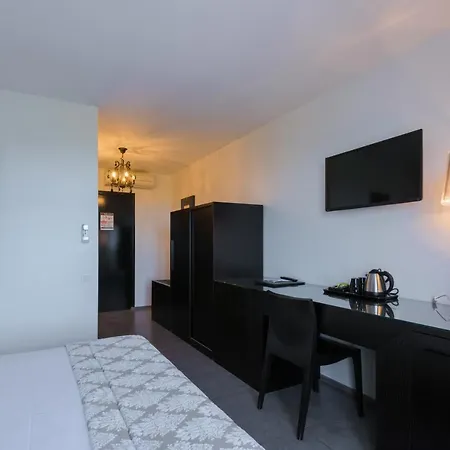 Du Golf Hotel 4*